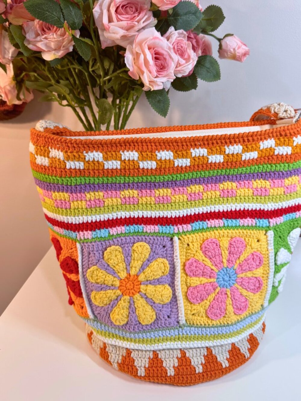 Handcrocheted Clementine Daisy Bag - Picture 2 of 5